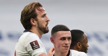 Man City target Harry Kane heaps praise on Phil Foden
